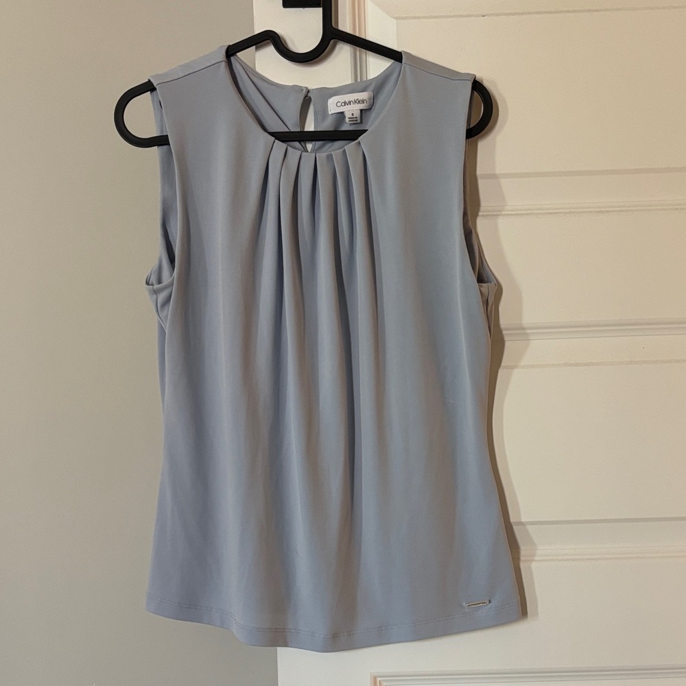 Calvin Klein Women's Pleated Sleeveless Blouse - Light Blue